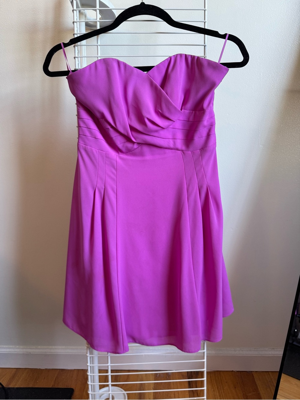 Express Strapless Sweetheart Dress in Bright Pink